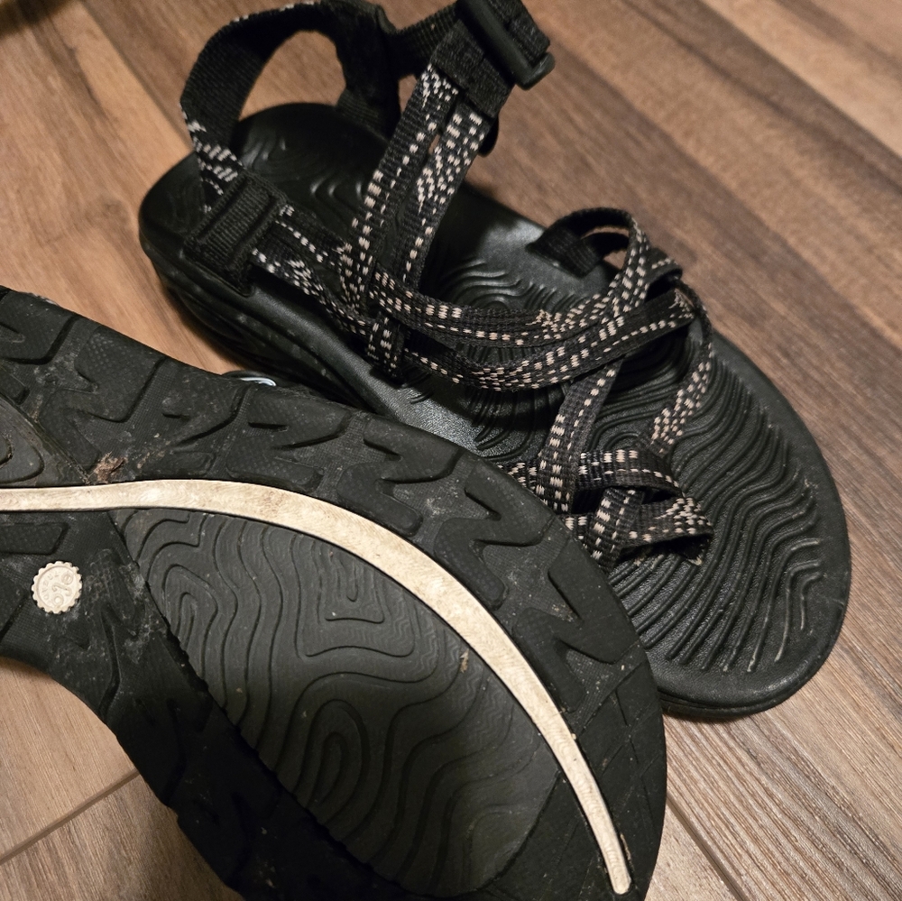 Chacos - Picture 5 of 5